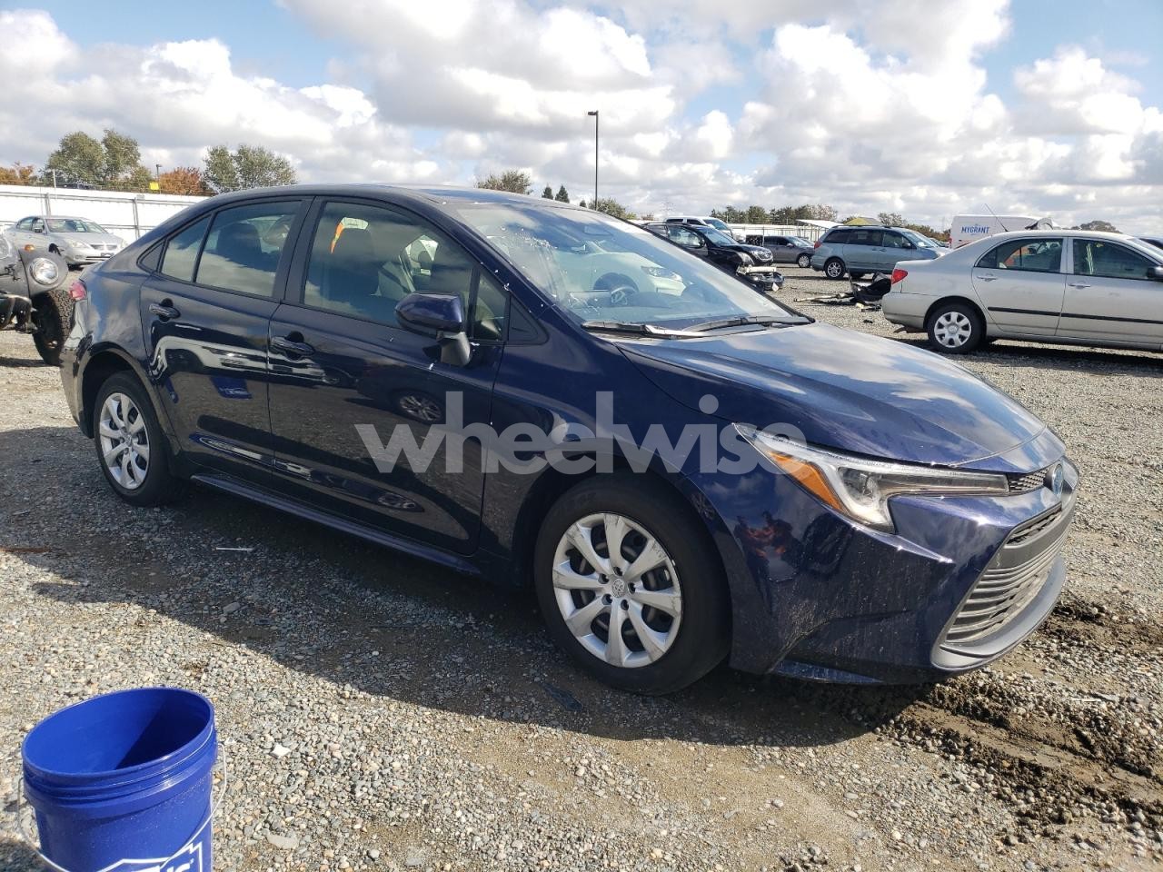 Photo 4 of 2025 TOYOTA COROLLA LE (VIN JTDBCMFE1S3079335)