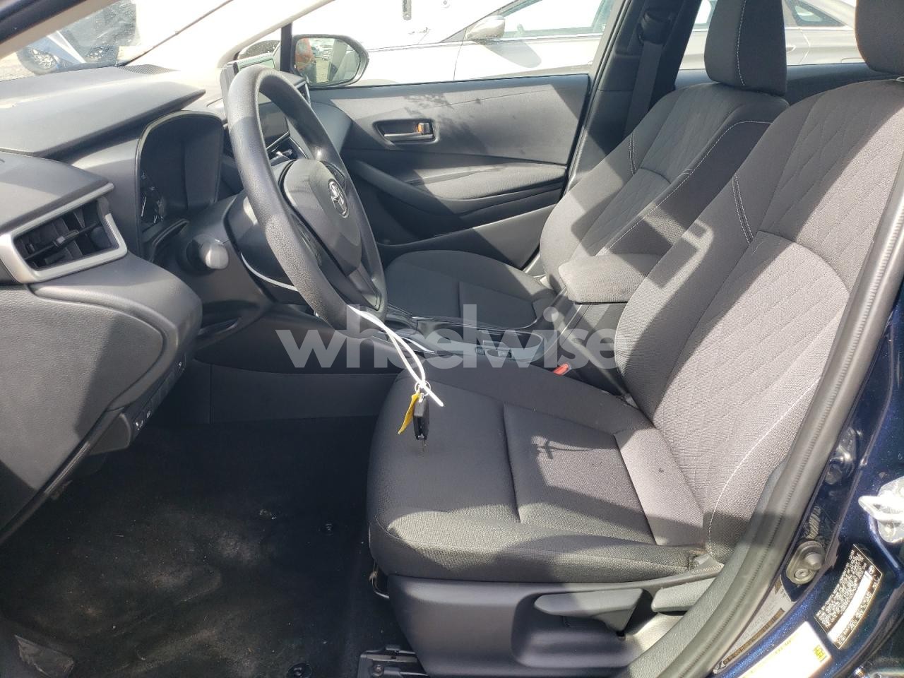 Photo 7 of 2025 TOYOTA COROLLA LE (VIN JTDBCMFE1S3079335)