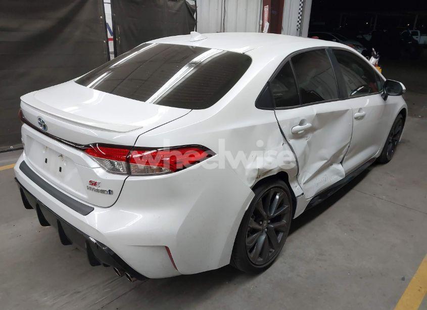 Photo 4 of 2023 Toyota Corolla HYBRID SE (VIN JTDBCMFE2P3018230)