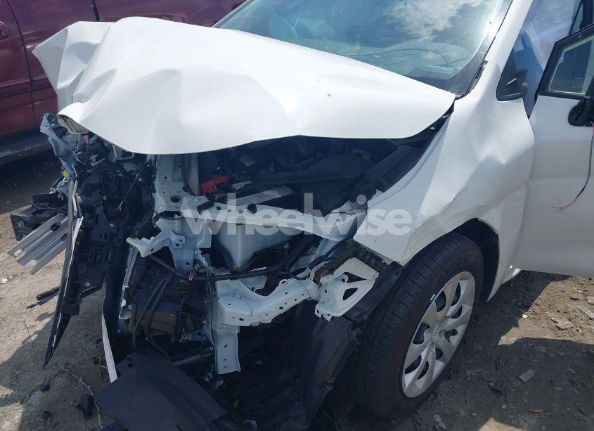 Photo 6 of 2024 Toyota Corolla HYBRID LE (VIN JTDBCMFE2R3063977)