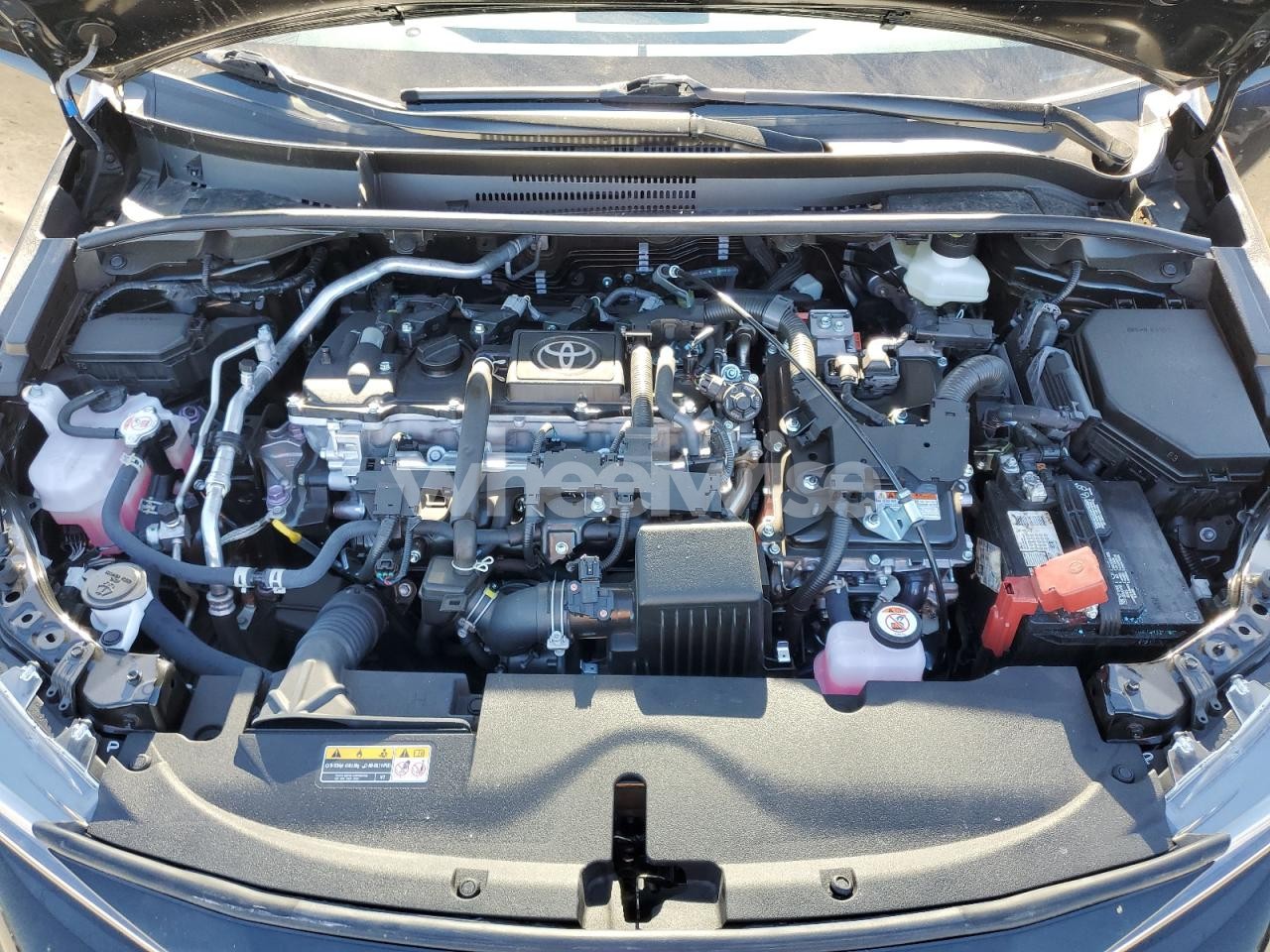 Photo 11 of 2025 TOYOTA COROLLA LE (VIN JTDBCMFE2SJ047568)