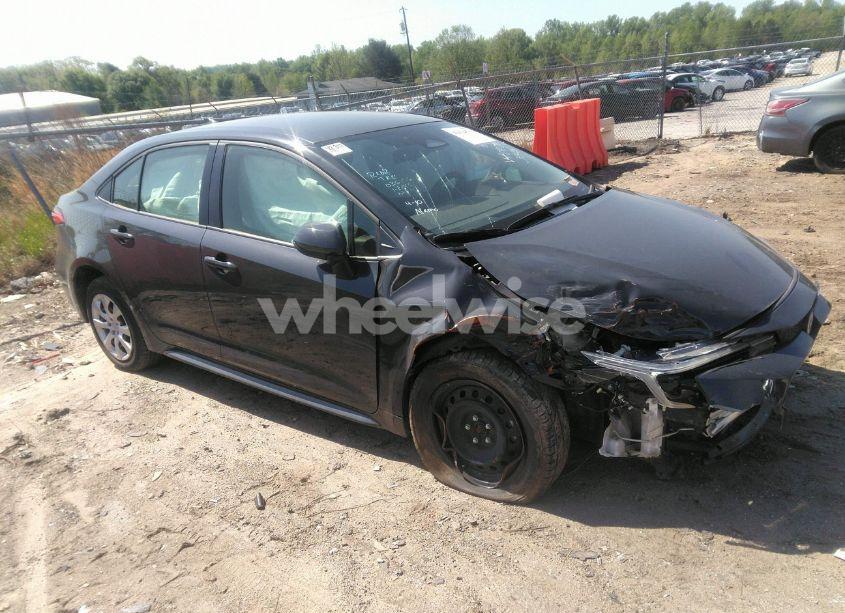 2024 Toyota Corolla HYBRID LE (VIN JTDBCMFE4R3041785) main photo