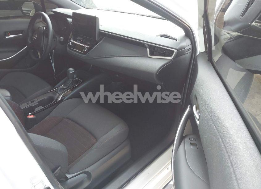 Photo 5 of 2024 Toyota Corolla HYBRID SE (VIN JTDBCMFE4R3063432)