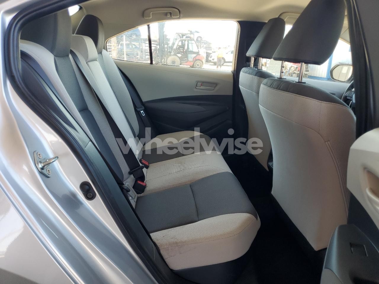 Photo 10 of 2024 TOYOTA COROLLA LE (VIN JTDBCMFE4R3067898)