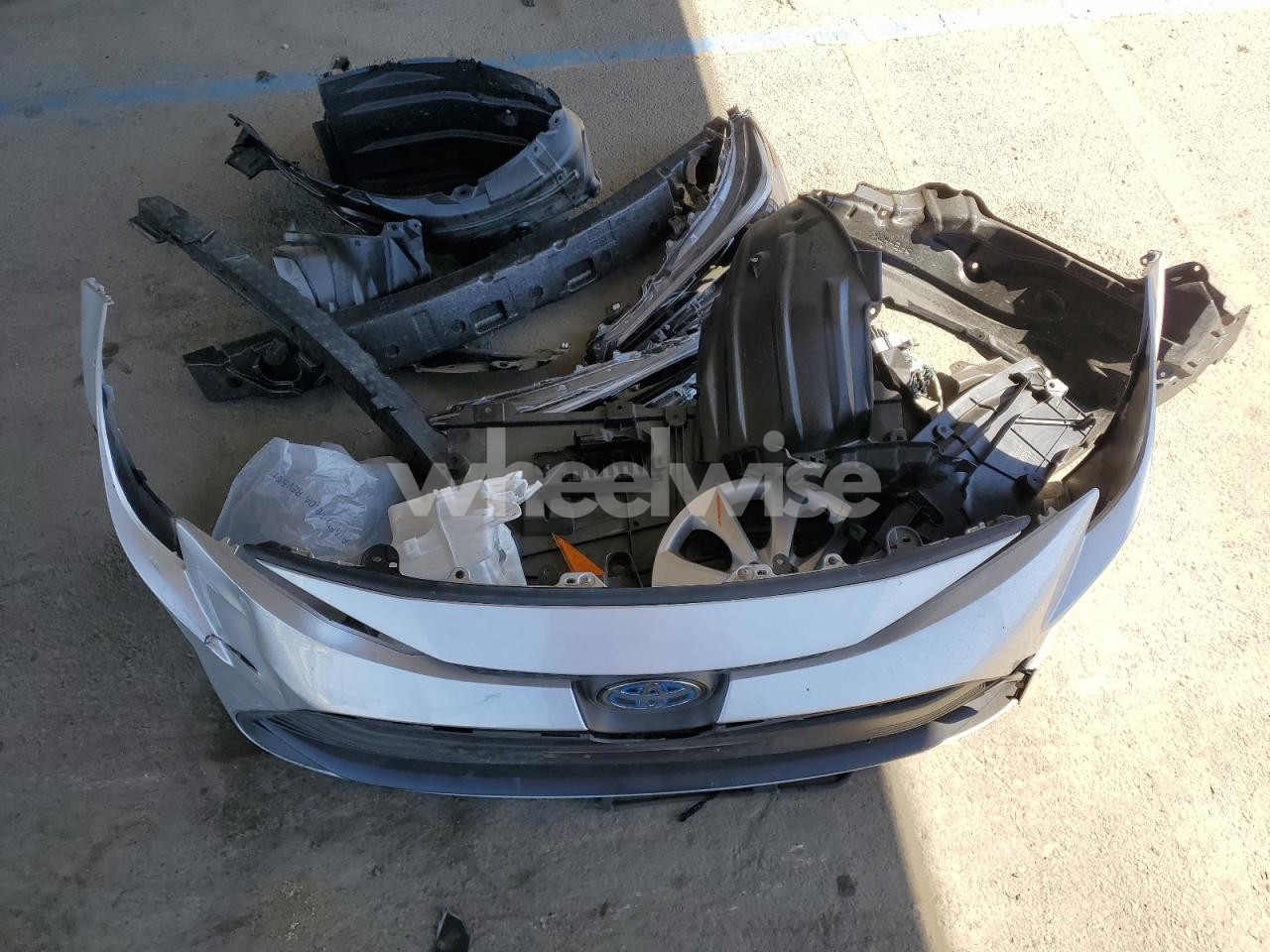 Photo 12 of 2024 TOYOTA COROLLA LE (VIN JTDBCMFE4R3067898)