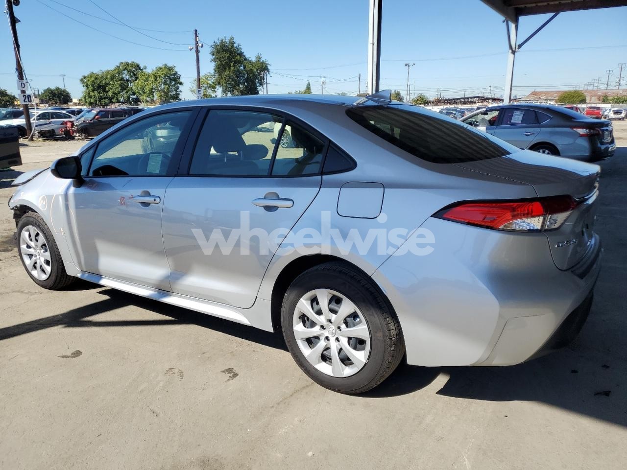 Photo 2 of 2024 TOYOTA COROLLA LE (VIN JTDBCMFE4R3067898)