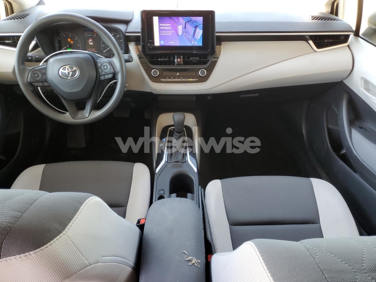 Photo 8 of 2024 TOYOTA COROLLA LE (VIN JTDBCMFE4R3067898)