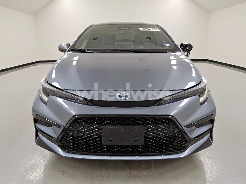 Photo 3 of 2025 TOYOTA COROLLA LE (VIN JTDBCMFE4SJ037513)