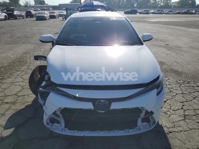 Photo 10 of 2025 TOYOTA COROLLA LE (VIN JTDBCMFE4SJ041318)