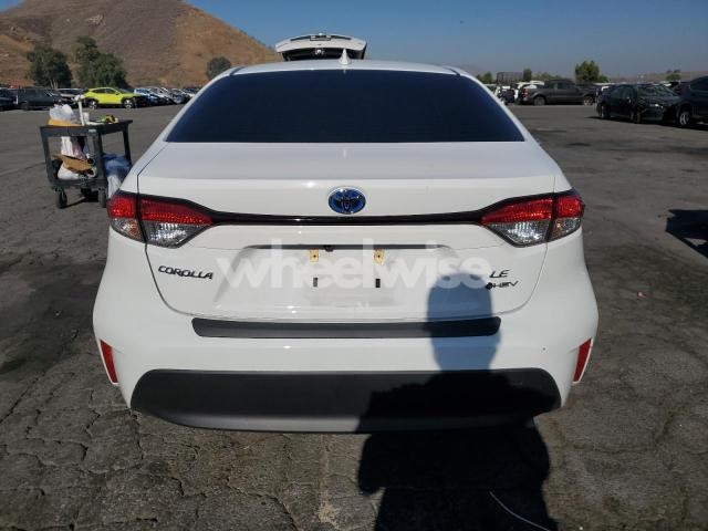 Photo 2 of 2025 TOYOTA COROLLA LE (VIN JTDBCMFE4SJ041318)