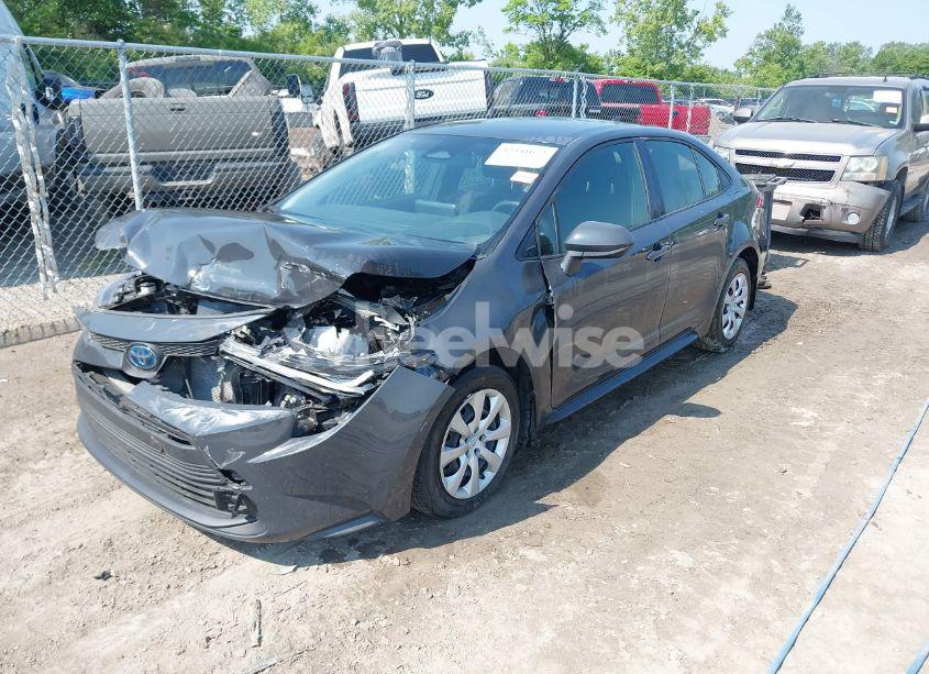 Photo 2 of 2023 Toyota Corolla HYBRID LE (VIN JTDBCMFE5P3001549)