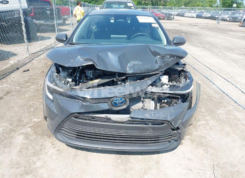Photo 6 of 2023 Toyota Corolla HYBRID LE (VIN JTDBCMFE5P3001549)