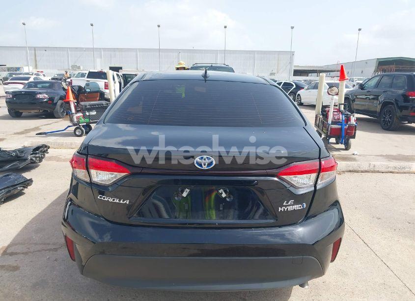 Photo 17 of 2024 Toyota Corolla HYBRID LE (VIN JTDBCMFE5R3033890)