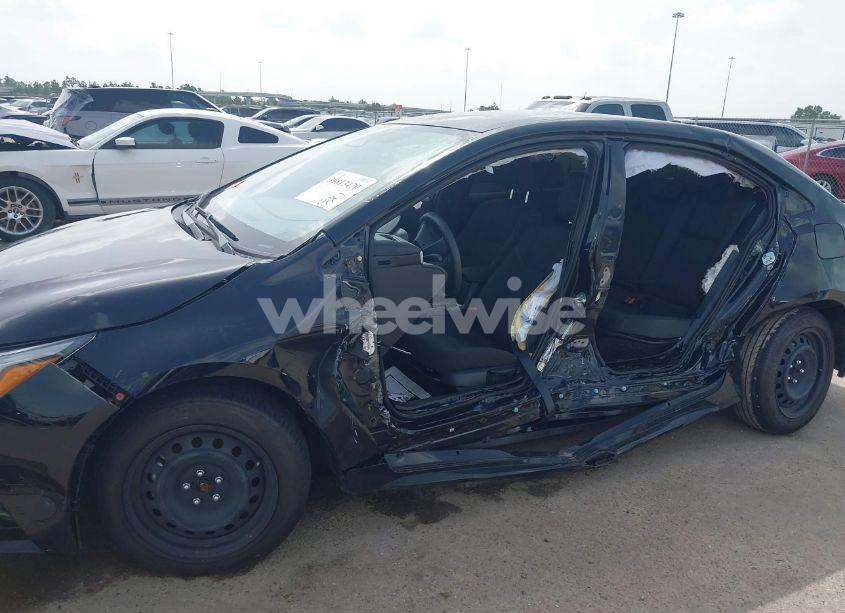 Photo 6 of 2024 Toyota Corolla HYBRID LE (VIN JTDBCMFE5R3033890)