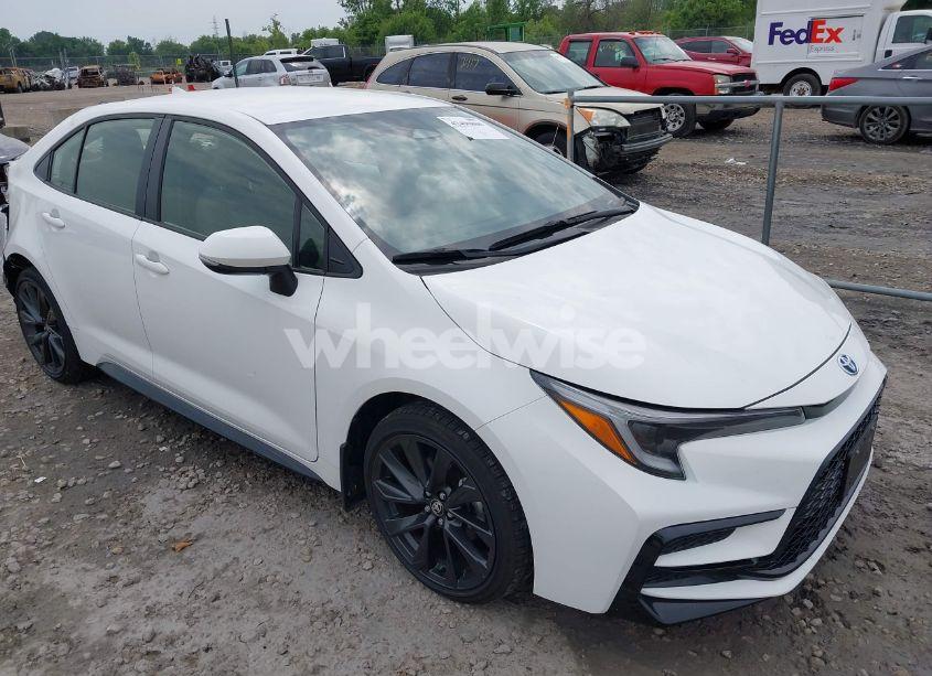 2024 Toyota Corolla HYBRID SE (VIN JTDBCMFE5R3042086) main photo