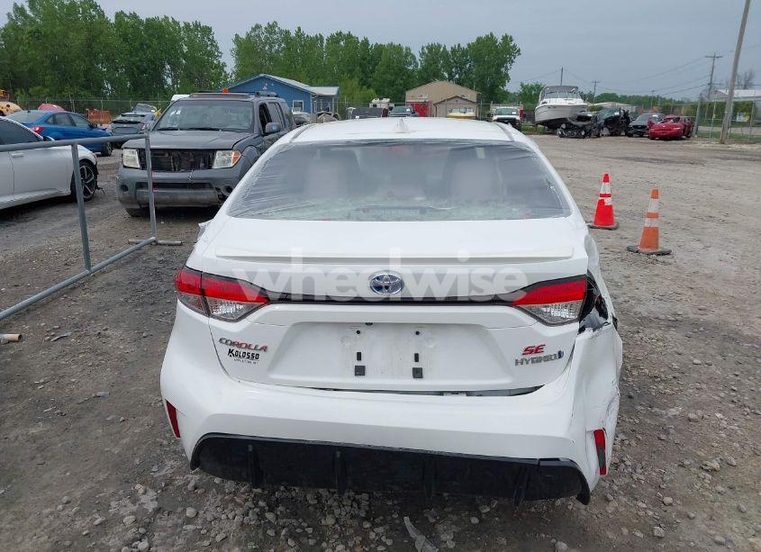 Photo 16 of 2024 Toyota Corolla HYBRID SE (VIN JTDBCMFE5R3042086)