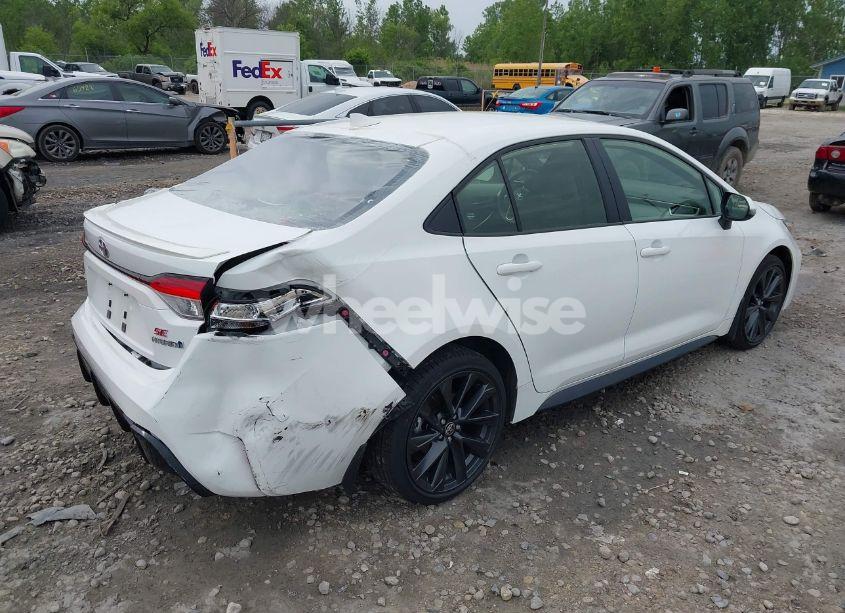 Photo 4 of 2024 Toyota Corolla HYBRID SE (VIN JTDBCMFE5R3042086)