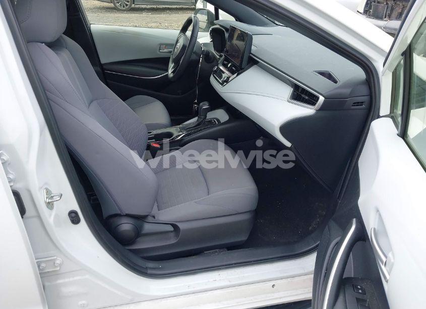 Photo 5 of 2024 Toyota Corolla HYBRID SE (VIN JTDBCMFE5R3042086)