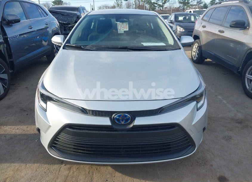 Photo 13 of 2025 Toyota Corolla HYBRID LE (VIN JTDBCMFE5S3078155)