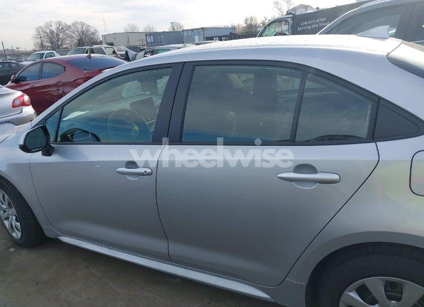 Photo 15 of 2025 Toyota Corolla HYBRID LE (VIN JTDBCMFE5S3078155)