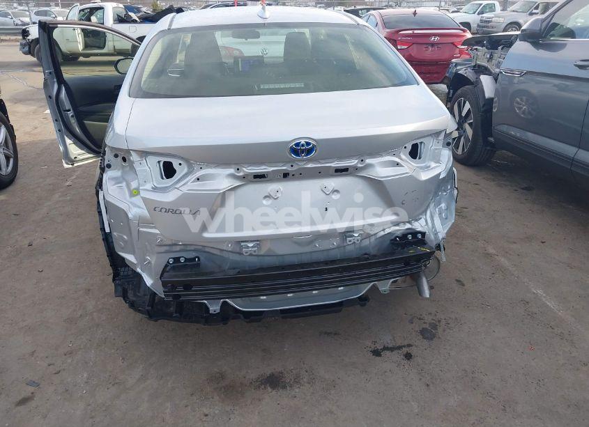 Photo 6 of 2025 Toyota Corolla HYBRID LE (VIN JTDBCMFE5S3078155)