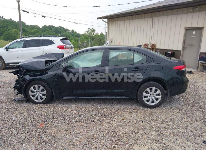 Photo 15 of 2025 Toyota Corolla HYBRID LE (VIN JTDBCMFE5SJ039996)