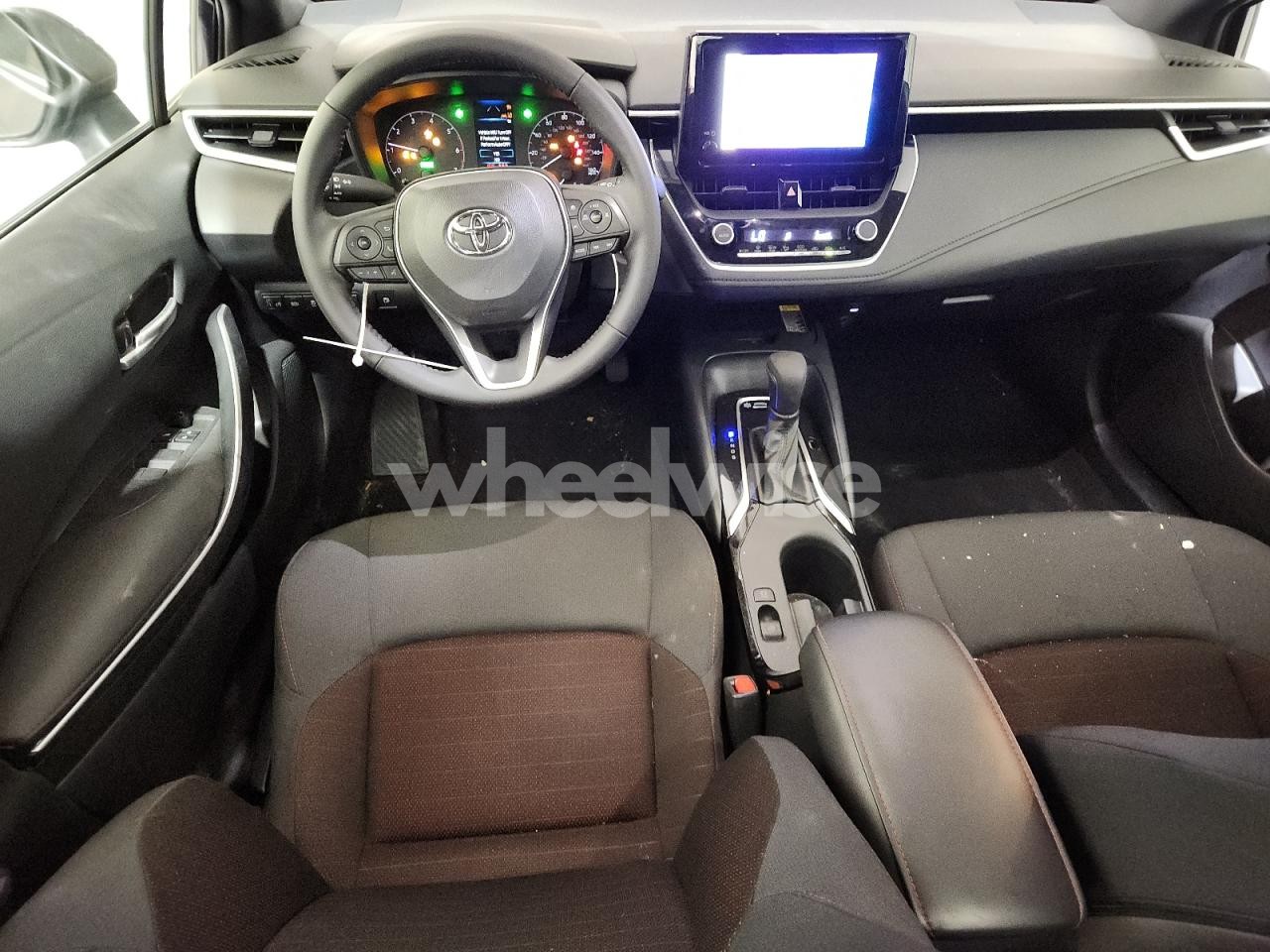 Photo 8 of 2024 TOYOTA COROLLA LE (VIN JTDBCMFE6RJ035482)