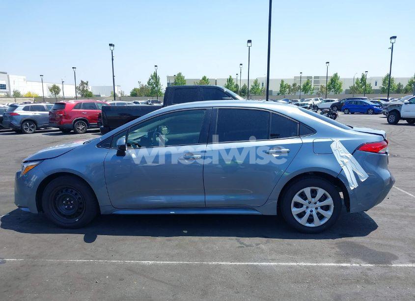 Photo 15 of 2025 Toyota Corolla HYBRID LE (VIN JTDBCMFE6SJ045080)