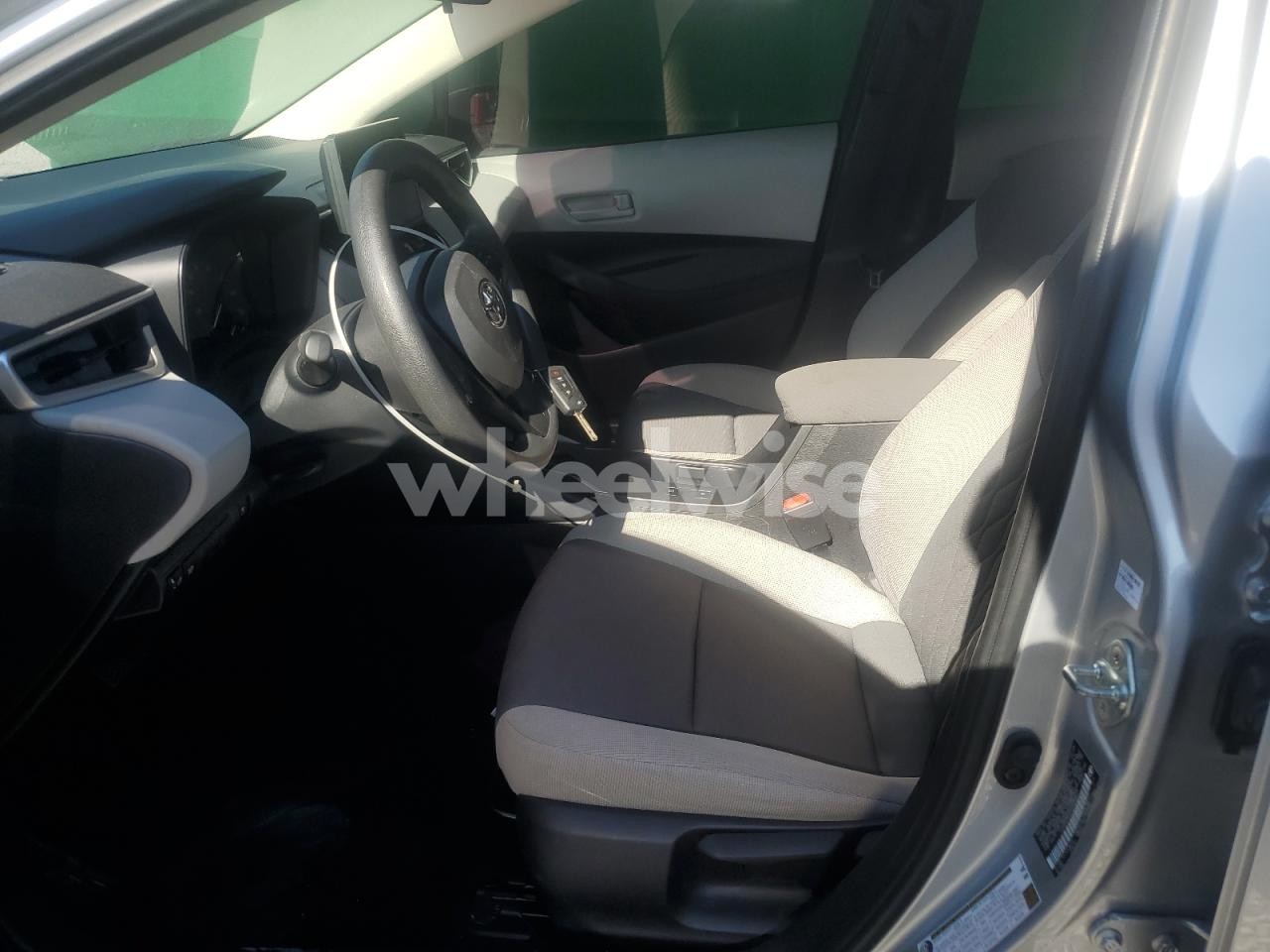 Photo 7 of 2025 TOYOTA COROLLA LE (VIN JTDBCMFE6SJ045533)