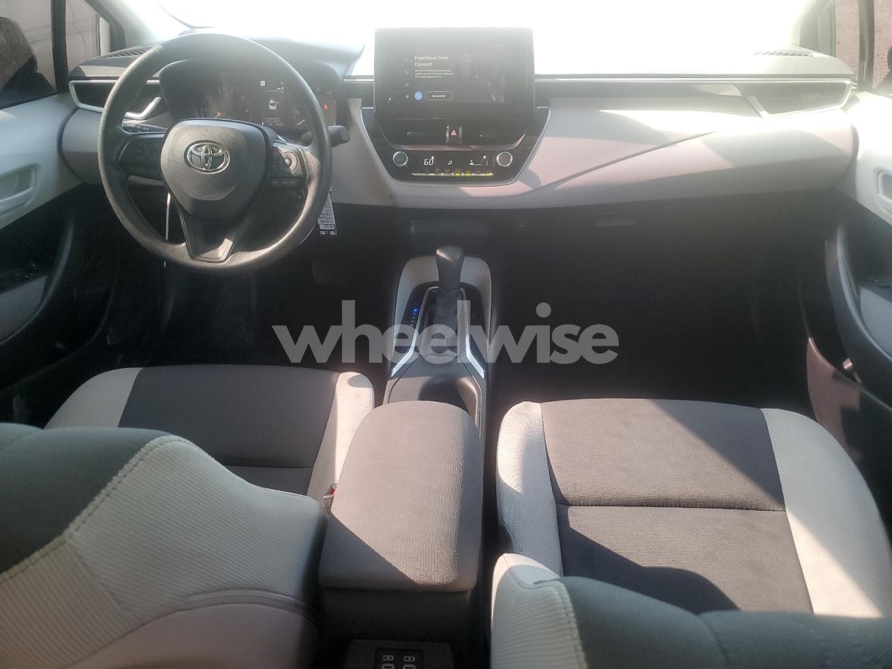 Photo 8 of 2025 TOYOTA COROLLA LE (VIN JTDBCMFE6SJ045533)