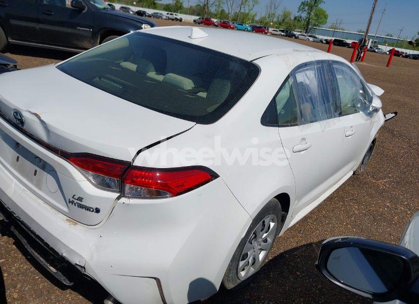 Photo 4 of 2023 Toyota Corolla HYBRID LE (VIN JTDBCMFE7P3008888)