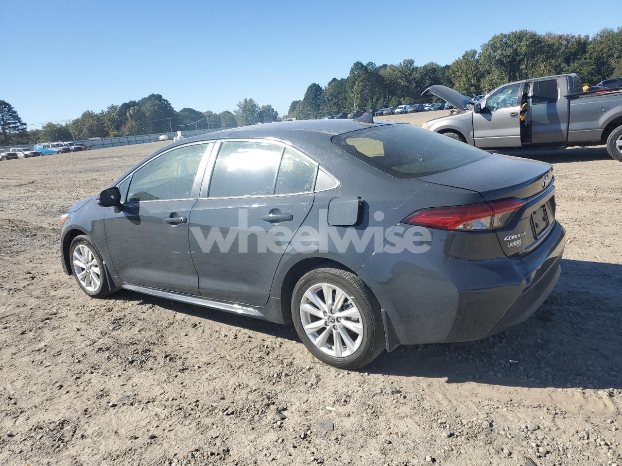 Photo 2 of 2024 TOYOTA COROLLA LE (VIN JTDBCMFE7R3034751)