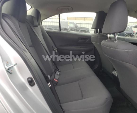 Photo 8 of 2024 TOYOTA COROLLA LE (VIN JTDBCMFE7R3067913)