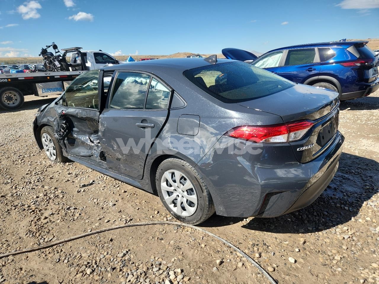 Photo 2 of 2025 TOYOTA COROLLA LE (VIN JTDBCMFE7S3072924)