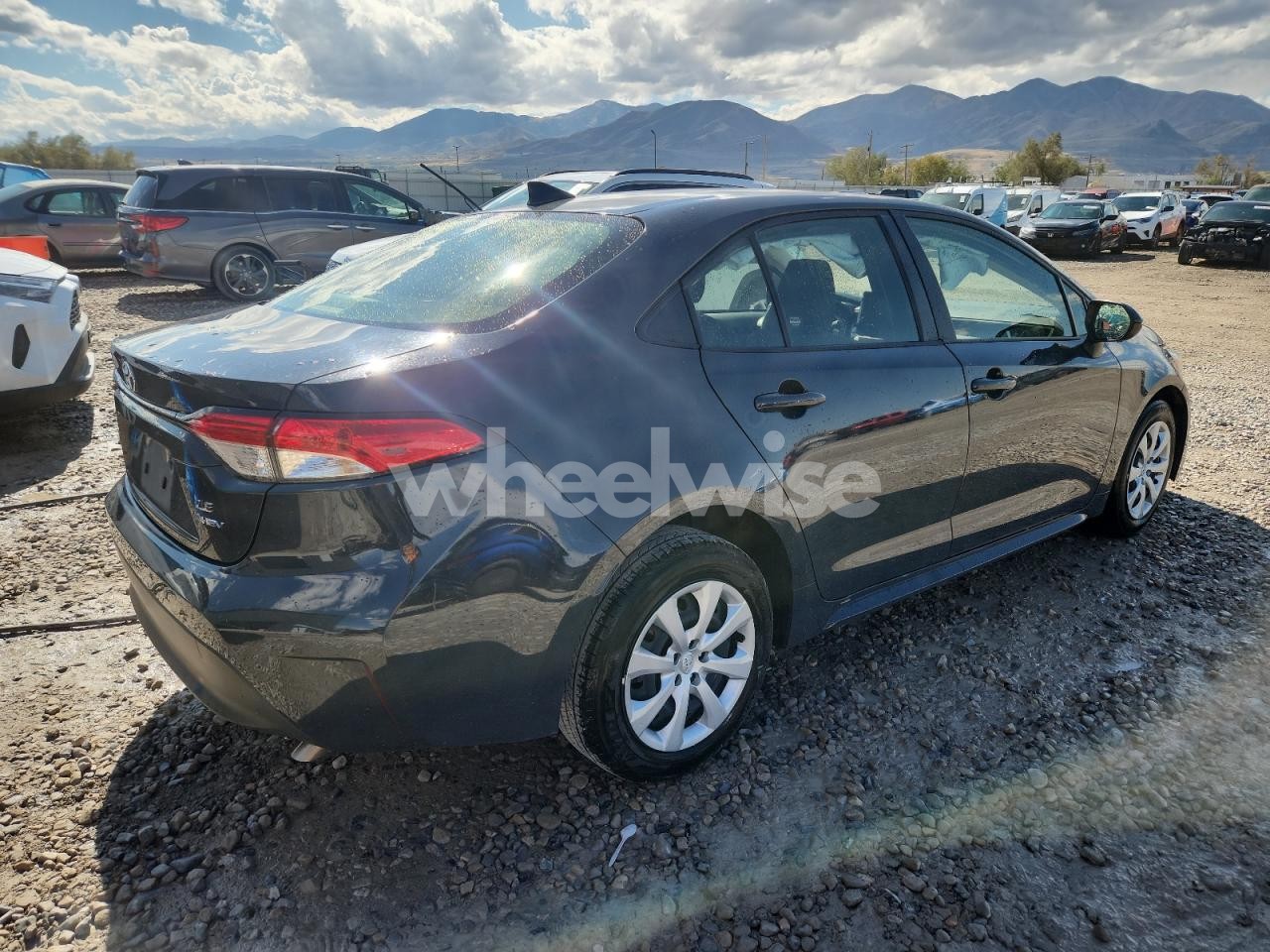 Photo 3 of 2025 TOYOTA COROLLA LE (VIN JTDBCMFE7S3072924)