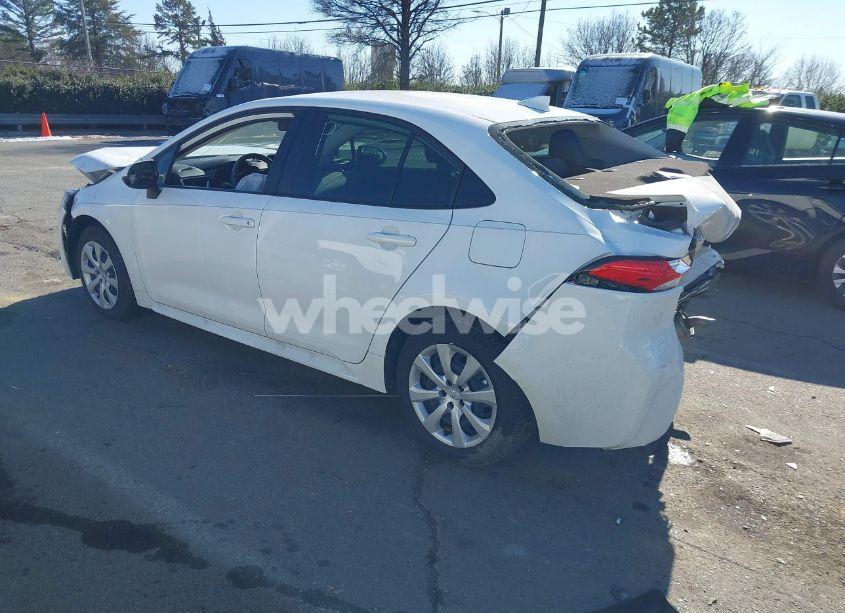 Photo 3 of 2024 Toyota Corolla HYBRID LE (VIN JTDBCMFE8R3039487)
