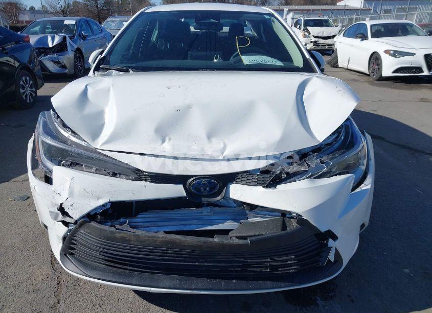 Photo 6 of 2024 Toyota Corolla HYBRID LE (VIN JTDBCMFE8R3039487)