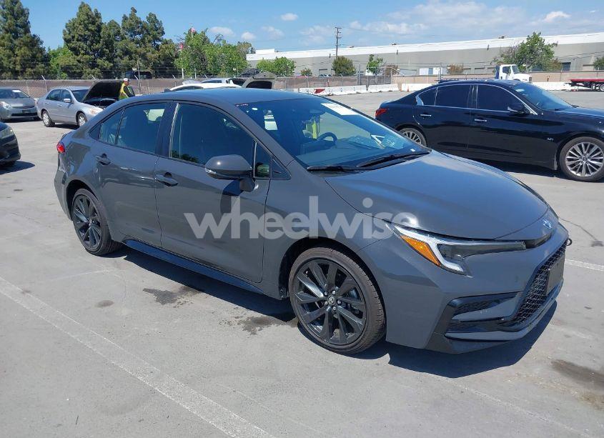 2024 Toyota Corolla HYBRID SE (VIN JTDBCMFE8R3067869) main photo