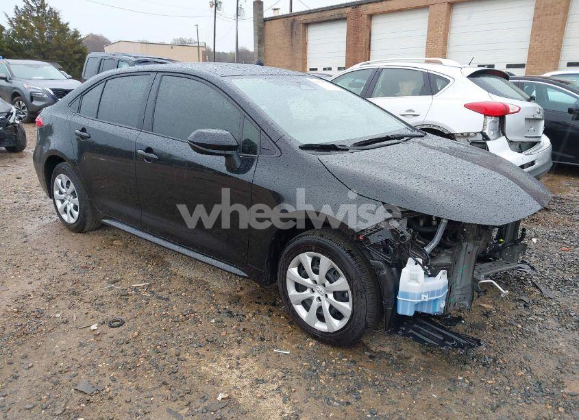 2024 Toyota Corolla HYBRID LE (VIN JTDBCMFE8R3068634) main photo