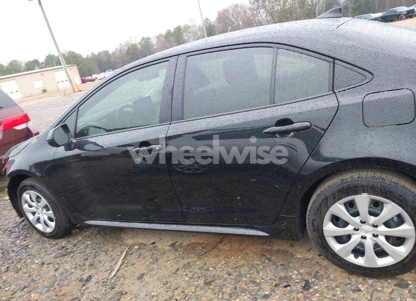 Photo 15 of 2024 Toyota Corolla HYBRID LE (VIN JTDBCMFE8R3068634)