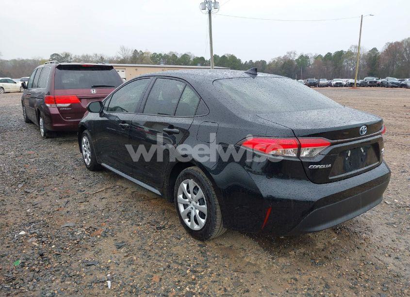 Photo 3 of 2024 Toyota Corolla HYBRID LE (VIN JTDBCMFE8R3068634)