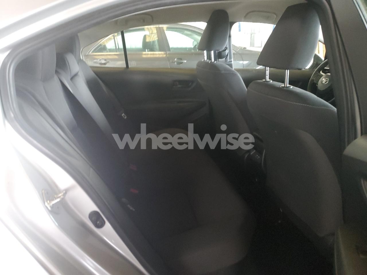 Photo 10 of 2024 TOYOTA COROLLA LE (VIN JTDBCMFE9R3033617)