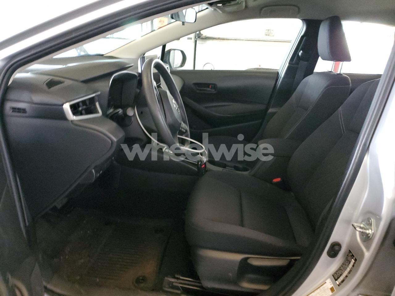 Photo 7 of 2024 TOYOTA COROLLA LE (VIN JTDBCMFE9R3033617)