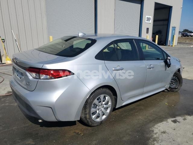 Photo 2 of 2025 TOYOTA COROLLA LE (VIN JTDBCMFE9S3080636)
