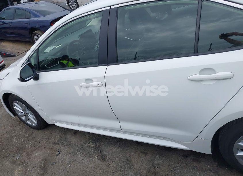 Photo 14 of 2023 Toyota Corolla HYBRID LE/HYBRID SE/HYBRID SE INFRARED/HYBRID XLE (VIN JTDBCMFEXP3004432)