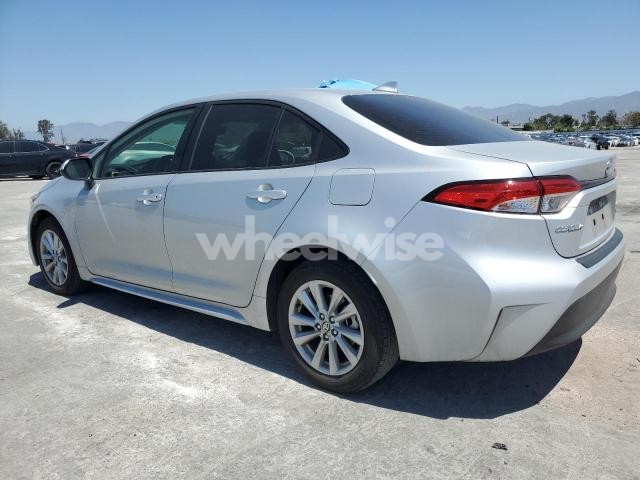 Photo 4 of 2024 TOYOTA COROLLA LE (VIN JTDBCMFEXRJ026154)