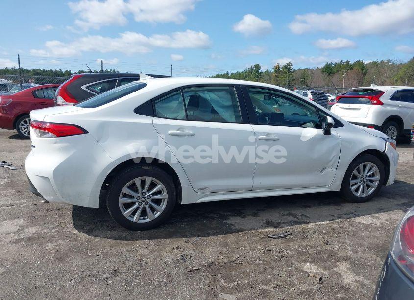 Photo 13 of 2023 Toyota Corolla HYBRID LE (VIN JTDBDMHE1PJ002820)