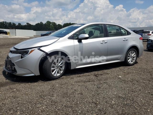 2024 TOYOTA COROLLA LE (VIN JTDBDMHE2RJ004790) main photo