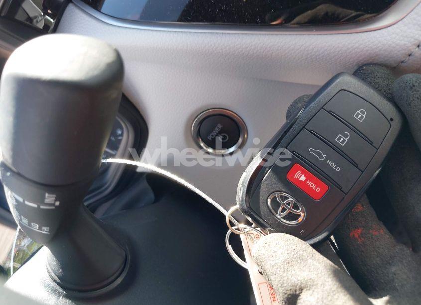 Photo 11 of 2025 Toyota Corolla HYBRID SE (VIN JTDBDMHE2S3018991)