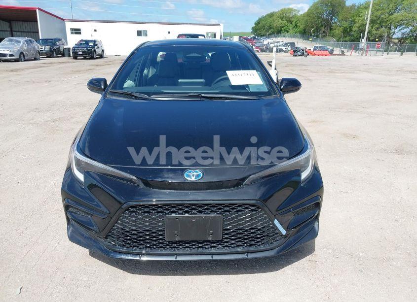 Photo 12 of 2025 Toyota Corolla HYBRID SE (VIN JTDBDMHE2S3018991)